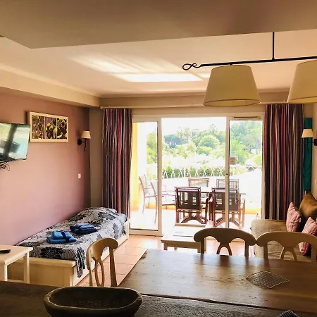 Premium Face à La Baie De St-tropez à 100m De La Appartamento La Garonnette-Plage