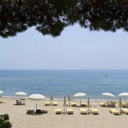 Premium Face A La Baie De St-tropez A 100m De La La Garonnette-Plage